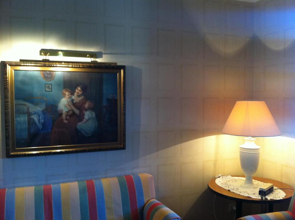 Apartments Schloss Paschbach อัปเปียโน ซุลลา สตราดา เดล วีโน ภายนอก รูปภาพ