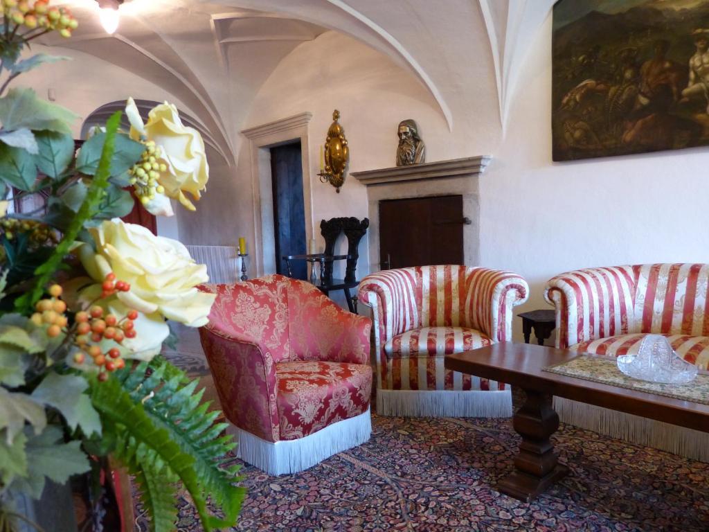 Apartments Schloss Paschbach อัปเปียโน ซุลลา สตราดา เดล วีโน ภายนอก รูปภาพ