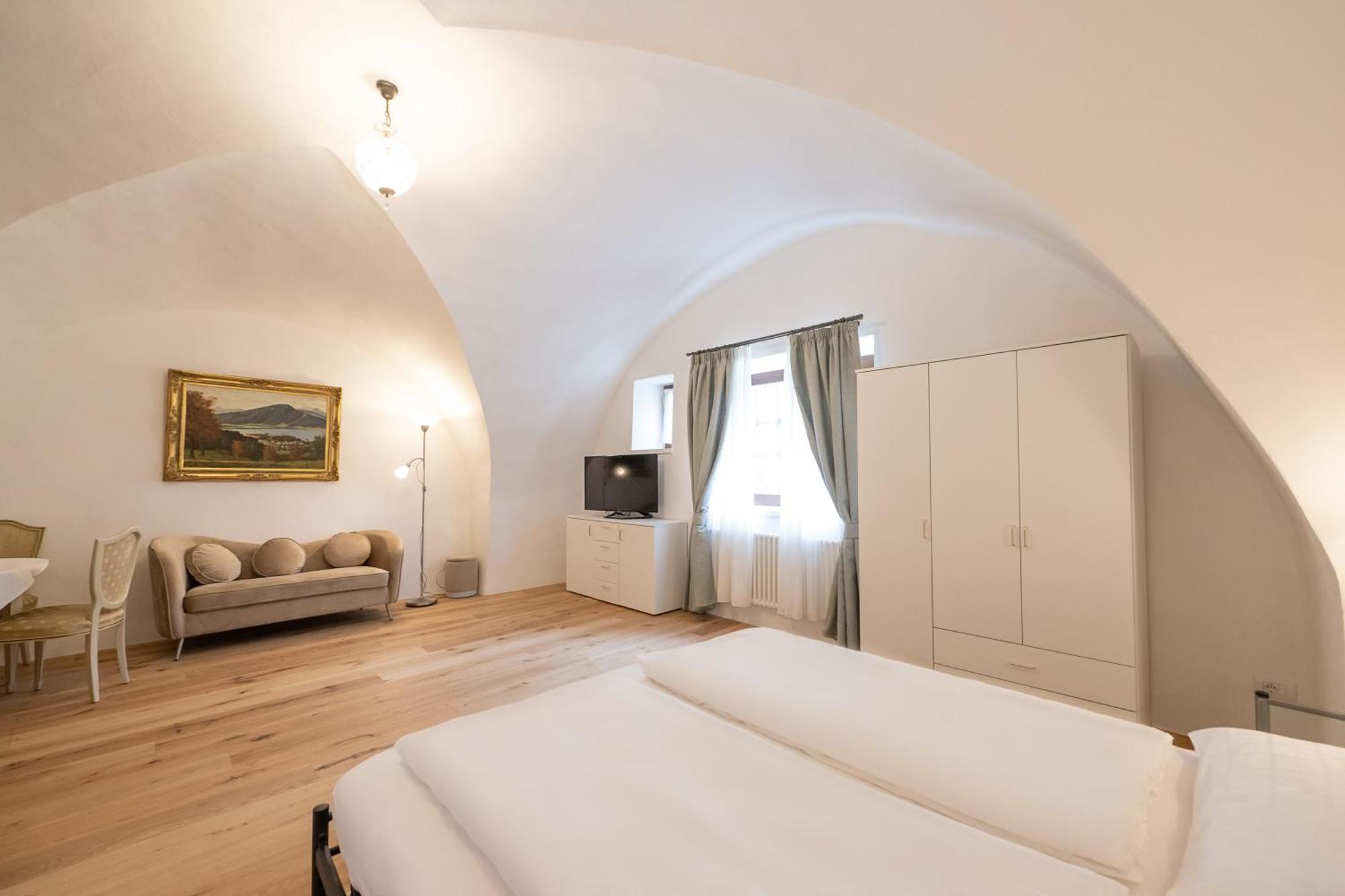 Apartments Schloss Paschbach อัปเปียโน ซุลลา สตราดา เดล วีโน ภายนอก รูปภาพ