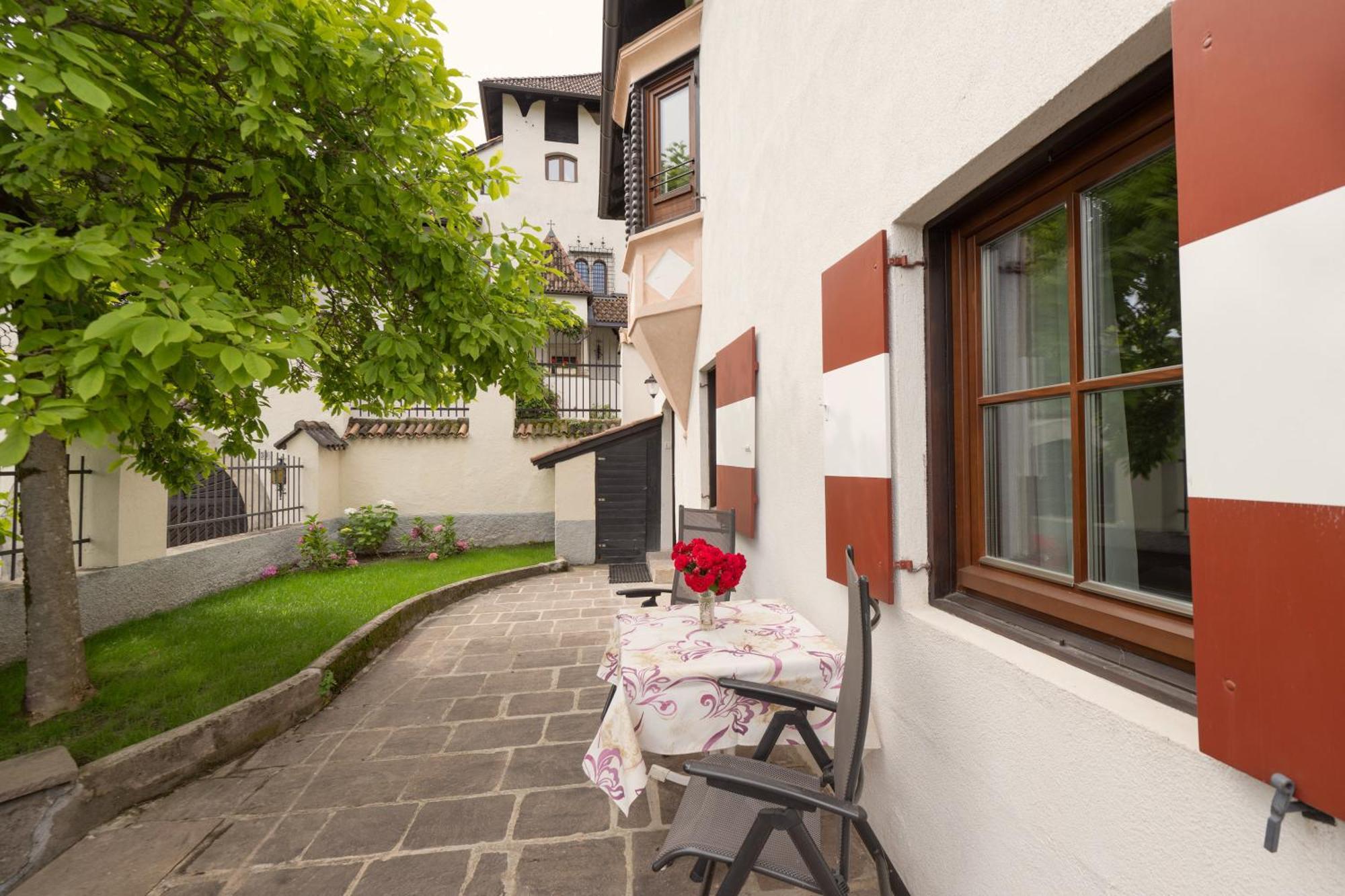Apartments Schloss Paschbach อัปเปียโน ซุลลา สตราดา เดล วีโน ภายนอก รูปภาพ
