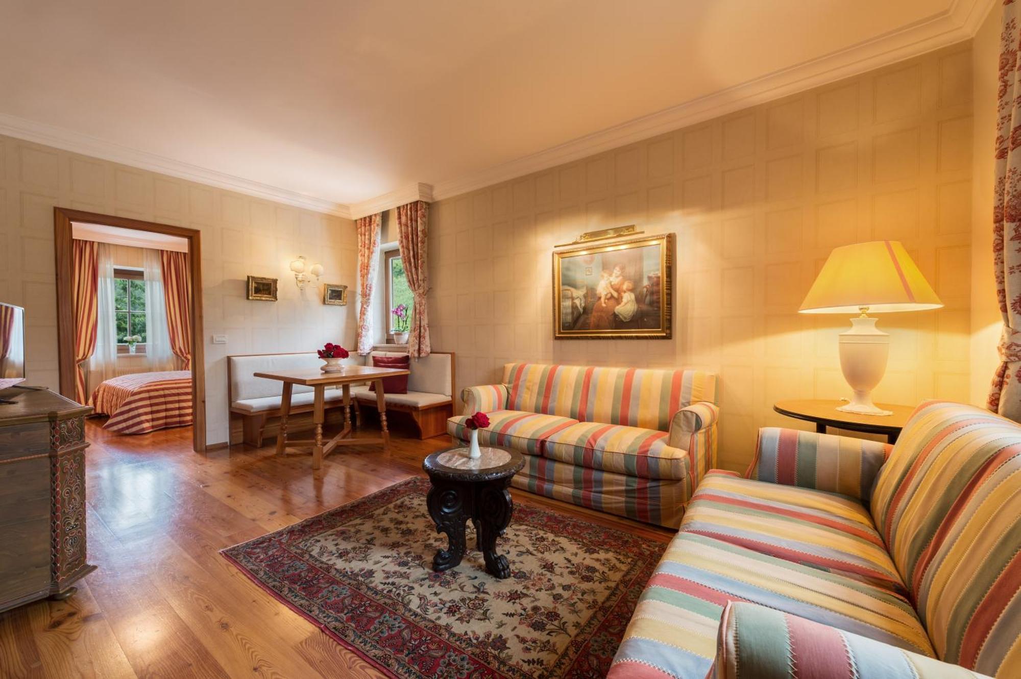 Apartments Schloss Paschbach อัปเปียโน ซุลลา สตราดา เดล วีโน ภายนอก รูปภาพ